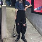 Tie-neck Short-sleeve Denim Top / Cut-out Jogger Pants
