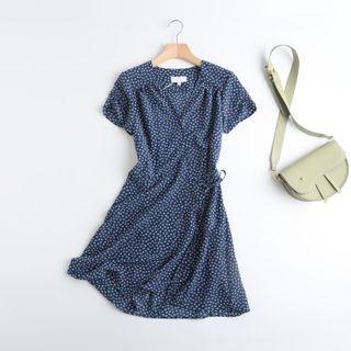 Short-sleeve V-neck Floral Mini Wrap Dress
