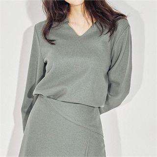 Collared V-neck Wool Blend Top