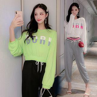Set: Long-sleeve Letter T-shirt + Cropped Harem Pants