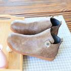 Buttoned Chelsea Boots