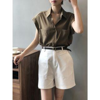 Pocket Detail Sleeveless Shirt