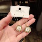 Floral Earring E1554 - Gold - One Size