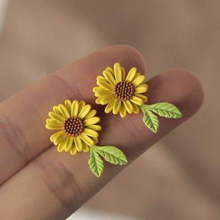 Flower Stud Earring 1 Pair - C - 271 - Light Yellow - One Size