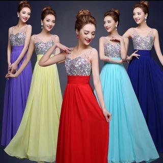 Embellished Sleeveless V-neck A-line Evening Gown