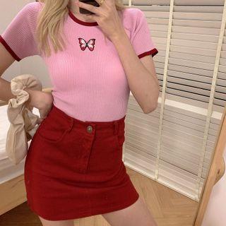 Short-sleeve Knit Top / Mini Fitted Skirt