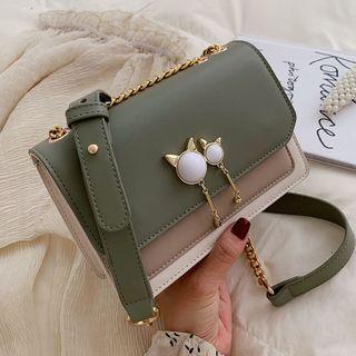 Cat-accent Flap Chain Crossbody Bag