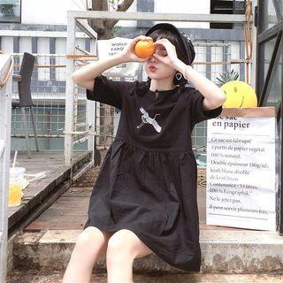 Loose-fit Embroidered Cutout Short Sleeve Dress