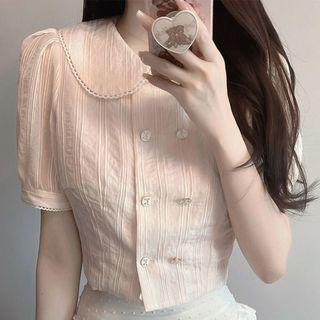 Short Sleeve Buttoned Crop Top