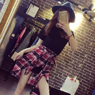 Set: Plain Short Sleeve T-shirt Dress + Plaid Skirt
