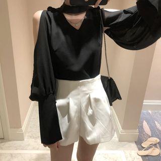 Cutout Long-sleeve Loose-fit Blouse / Plain Shorts