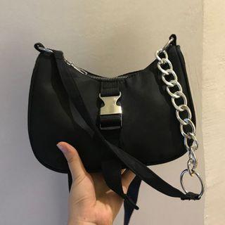 Chain Accent Shoulder Bag Black - One Size