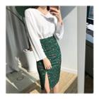 Floral Patterned Slit-front Shirred Pencil Skirt
