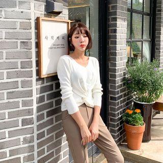 V-neck Two-way Slim Knit Top