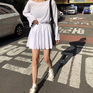 Set: Plain Long Sleeve T-shirt + Flared Skirt