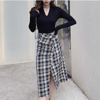 V-neck Knit Top / Plaid Midi A-line Slit Skirt