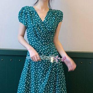 Floral Print V-neck Puff-sleeve Midi Dress