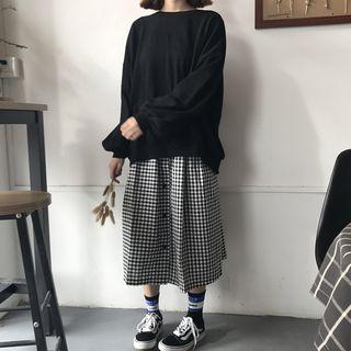 Plain Pullover / Midi A-line Skirt
