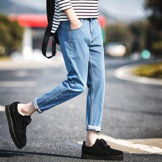 Tapered Cropped Jeans