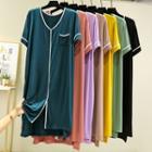 Short-sleeve V-neck Contrast Trim Midi Sleep Dress