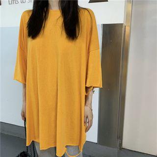 Distressed Elbow-sleeve T-shirt / Cropped Boot-cut Pants
