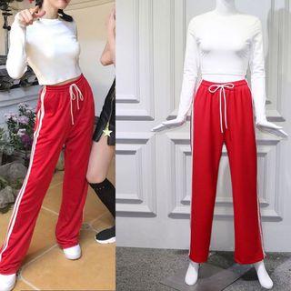Long-sleeve Cropped Top / Sweatpants