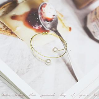Faux-pearl Open Bangle
