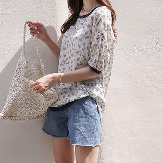 Round-neck Contrast-trim Pattern Top