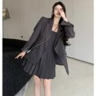 Sleeveless Pleated Mini Dress / Loose Blazer
