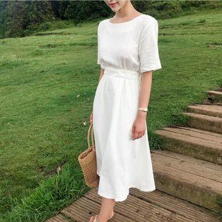 Short-sleeve Open-back Midi A-line Dress