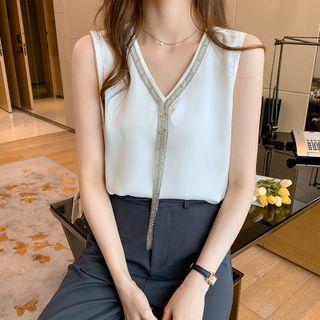 Sleeveless Fringed Trim Blouse