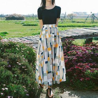 Set: Plain T-shirt + Print Midi A-line Skirt