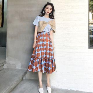 Asymmetric Short-sleeve Paneled T-shirt / Polka Dot A-line Midi Skirt