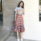 Asymmetric Short-sleeve Paneled T-shirt / Polka Dot A-line Midi Skirt