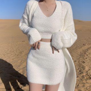 Long Cardigan / Strappy Knit Camisole Top / Pencil Skirt