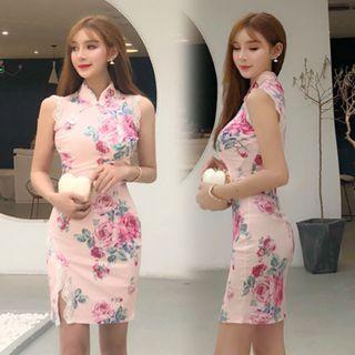 Floral Sleeveless Sheath Qipao