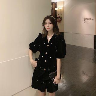 Set: Velvet Faux-pearl Short-sleeve Blouse + A-line Skirt As Shown In Figure - One Size