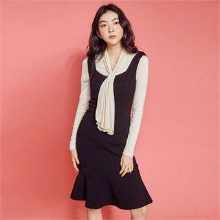 Square-neck Ruffle-hem Jumper Dress