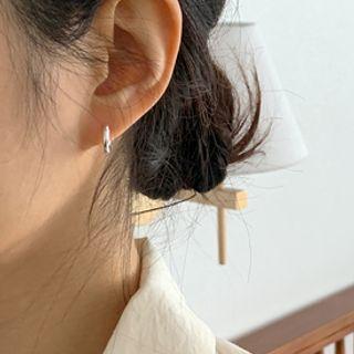 Bolded Hoop Earrings