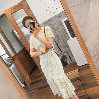 Short-sleeve Lace Midi Mermaid Dress