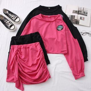 Set: One-shoulder Cropped Sweatshirt + Ruched Asymmetric Mini Skirt