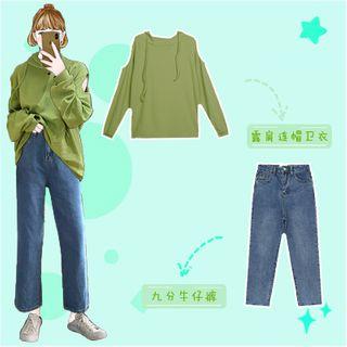 Cut Out Hoodie / Straight Fit Jeans