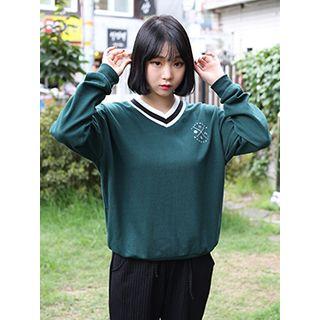 V-neck Printed Pullover