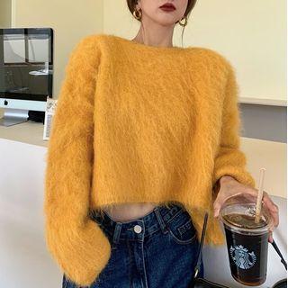 Dip-back Loose-fit Furry-knit Cropped Sweater