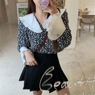 Flared-cuff Floral Print Blouse Black - One Size