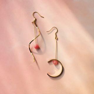 Non-matching Dangle Earring / Clip-on Earring
