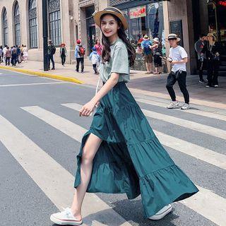 Set: Short-sleeve T-shirt + Asymmetrical Tiered Maxi A-line Skirt