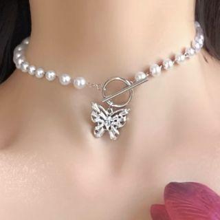 Alloy Butterfly Pendant Faux Pearl Choker 1 Pc - 0569a - Alloy Butterfly Pendant Faux Pearl Choker - One Size