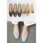 Cutout-back Flats