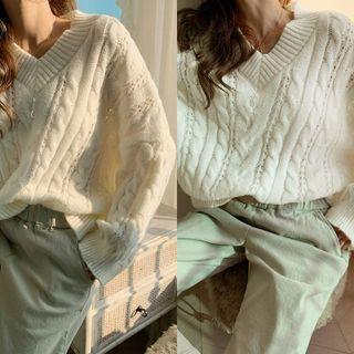 V-neck Oversize Cable-knit Sweater Ivory - One Size